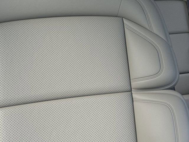 New 2025 Lincoln Navigator L Reserve AWD/4WD image 16