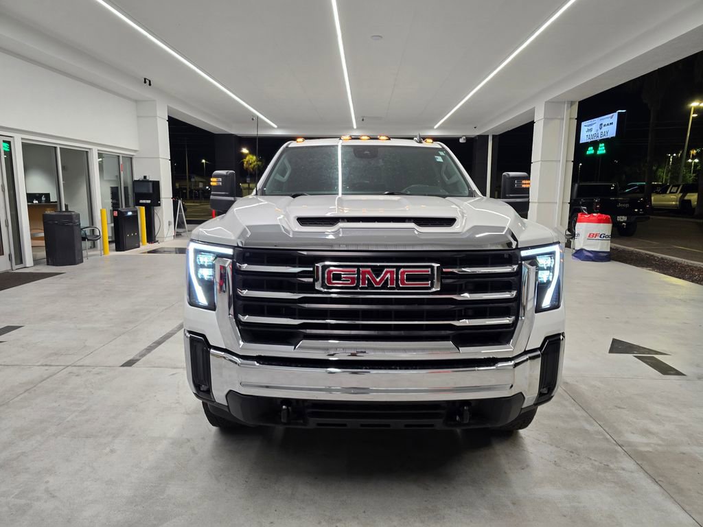 Used 2025 GMC Sierra 2500 SLE w/ SLE Value Package; AWD/4WD image 10