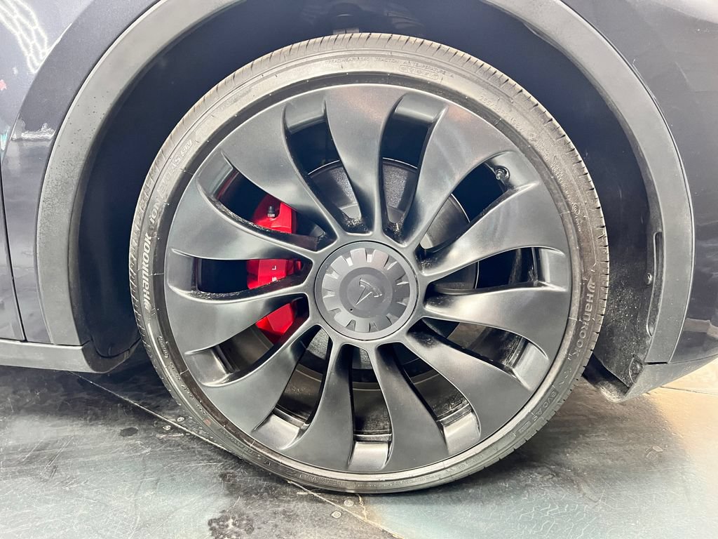 Used 2025 Tesla Model Y Performance AWD/4WD image 26
