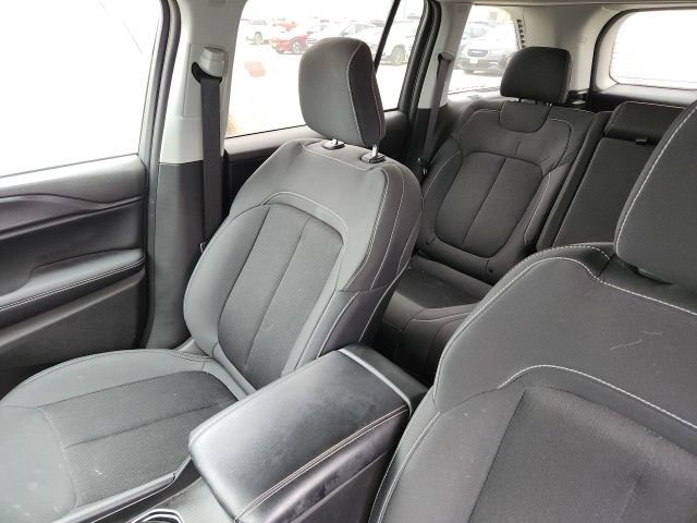 Used 2023 Jeep Grand Cherokee Laredo image 8