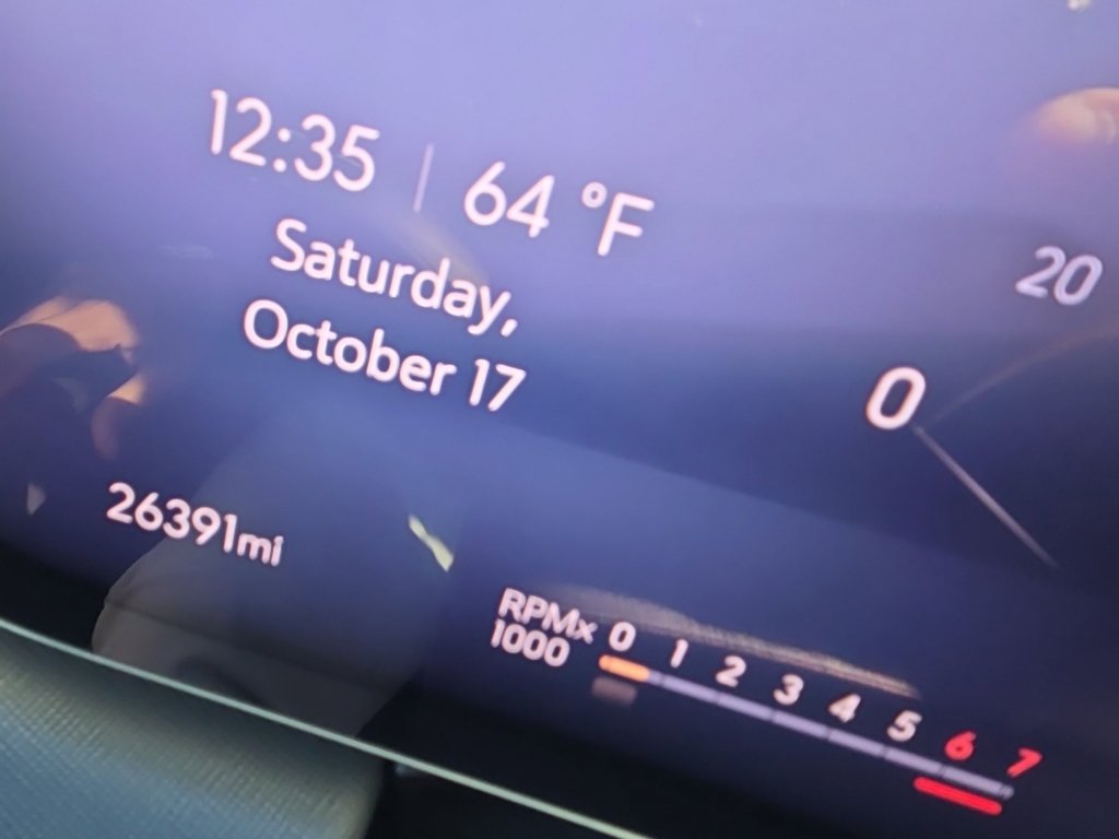 Used 2025 Buick Enclave Sport Touring w/ Power Package FWD image 17