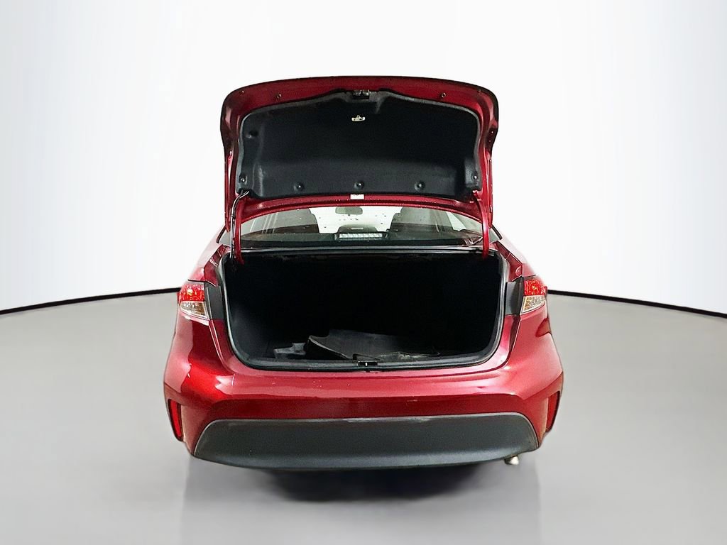 Used 2025 Toyota Corolla LE image 34