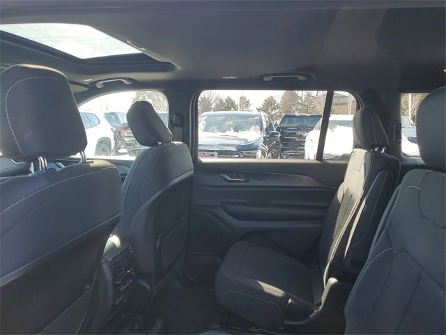 New 2025 Jeep Grand Cherokee L Laredo w/ Luxury Tech Group I image 10