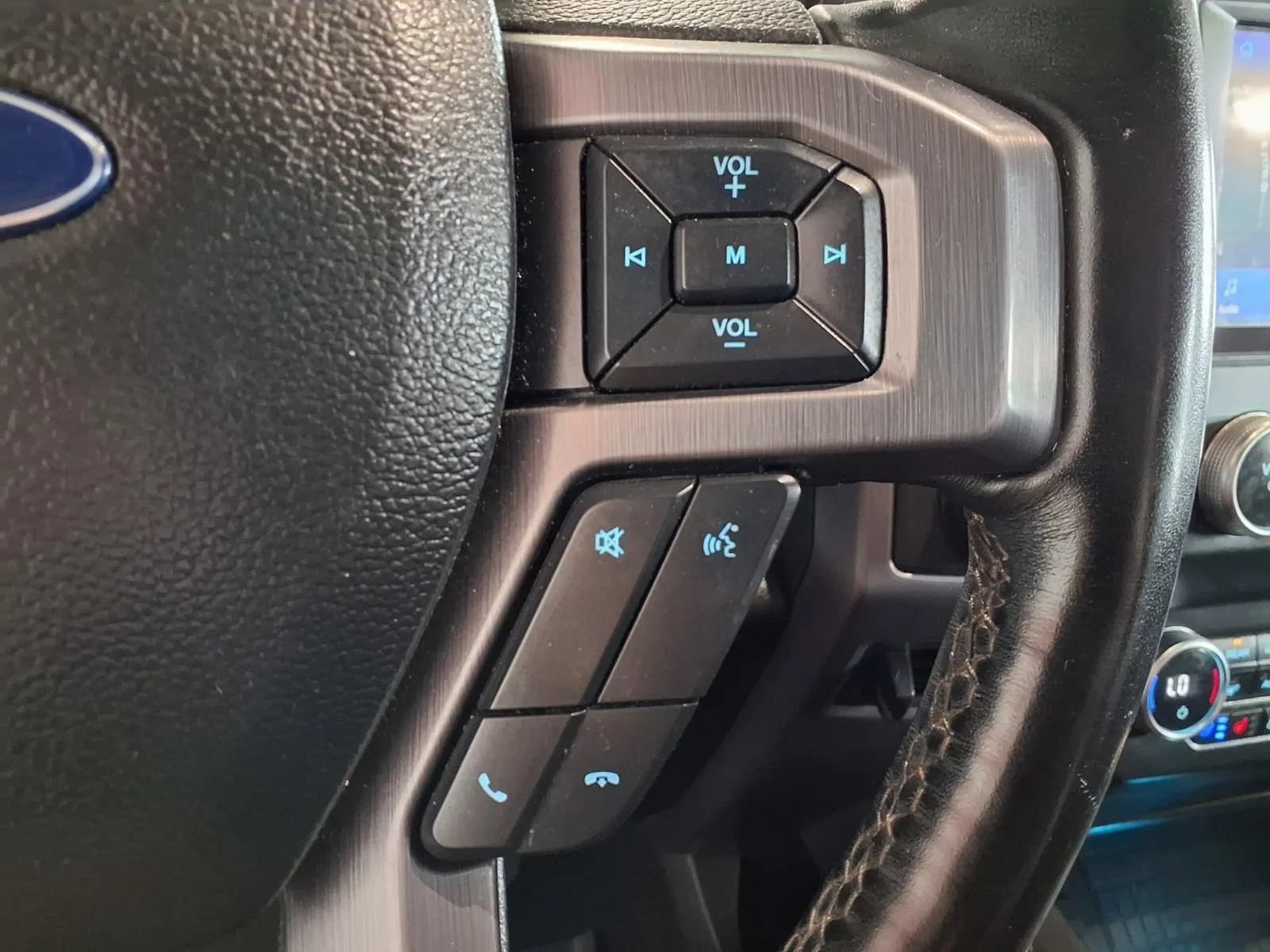 Used 2020 Ford Expedition Platinum AWD/4WD image 32