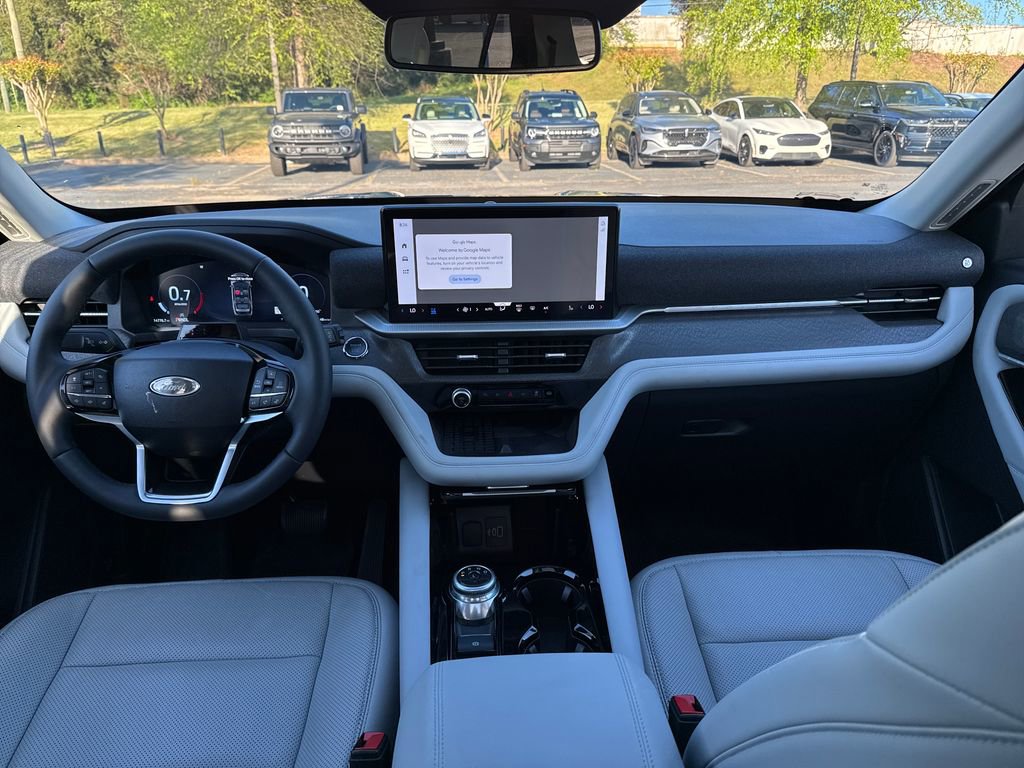 Used 2025 Ford Explorer Platinum w/ LUX Leather Package image 12