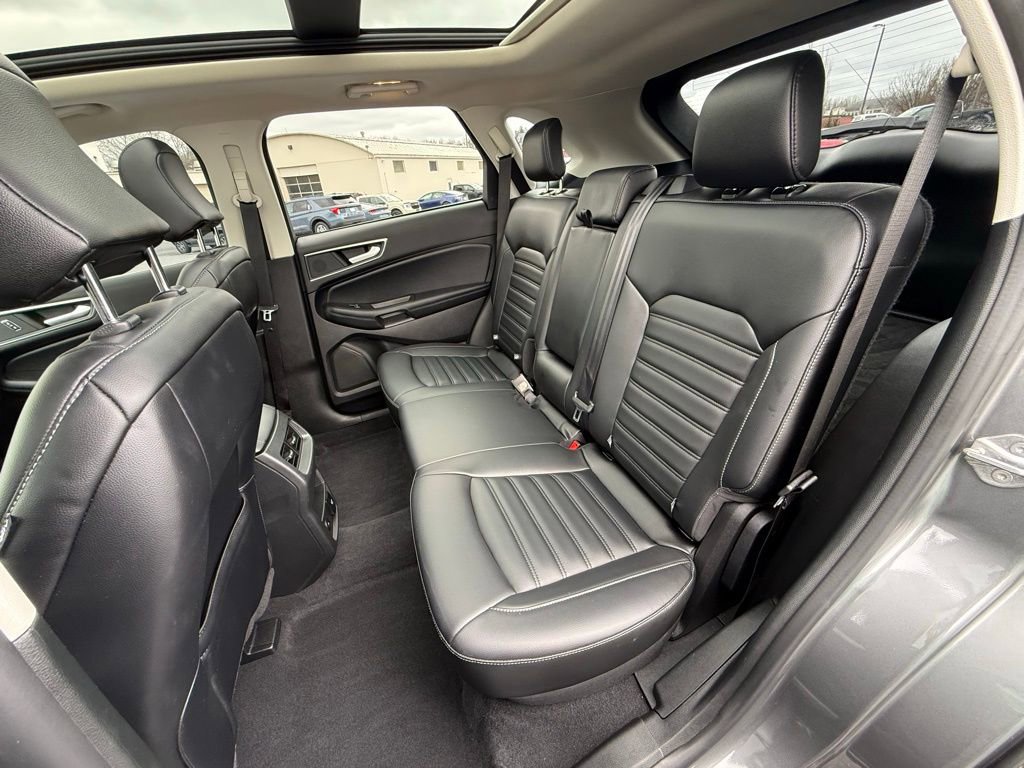 Certified 2024 Ford Edge SEL w/ Convenience Package AWD/4WD image 30