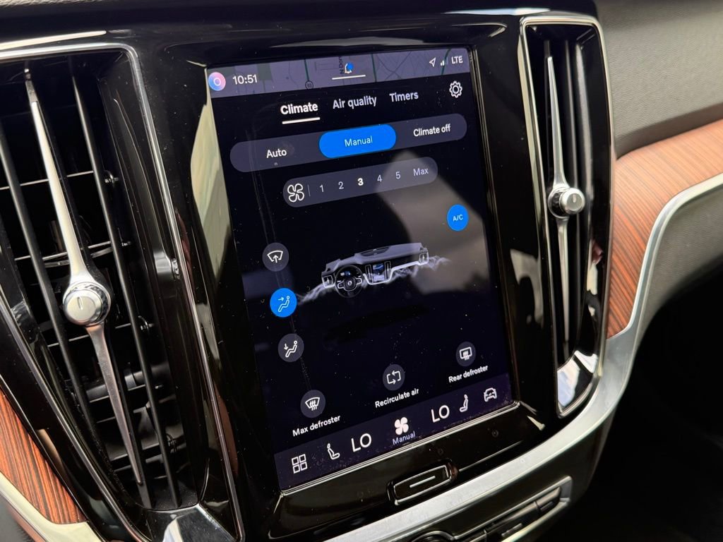 Used 2023 Volvo S60 B5 Plus image 19