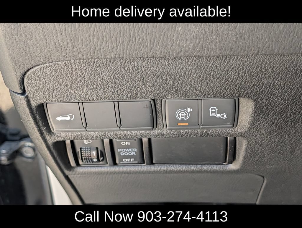 Used 2017 Nissan Armada Platinum w/ Captain Seat Package RWD image 24