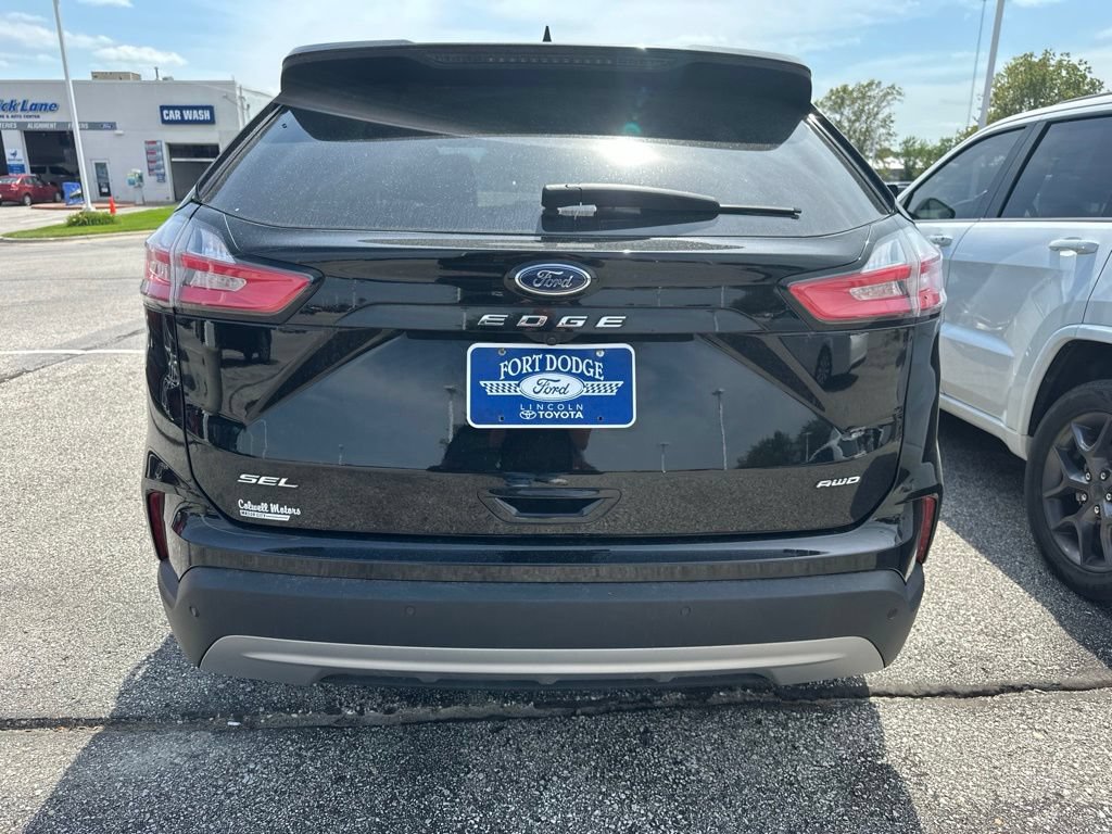 Used 2024 Ford Edge SEL w/ Convenience Package AWD/4WD image 5
