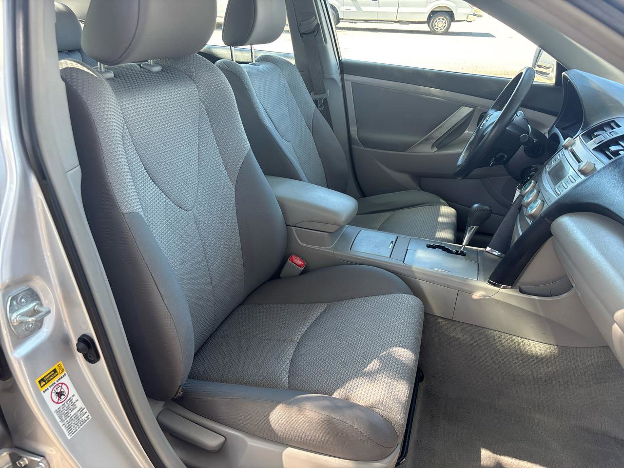 Used 2008 Toyota Camry SE FWD image 19