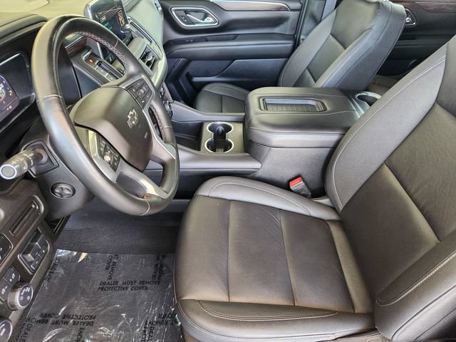 Used 2024 Chevrolet Tahoe Z71 w/ Luxury Package AWD/4WD image 4