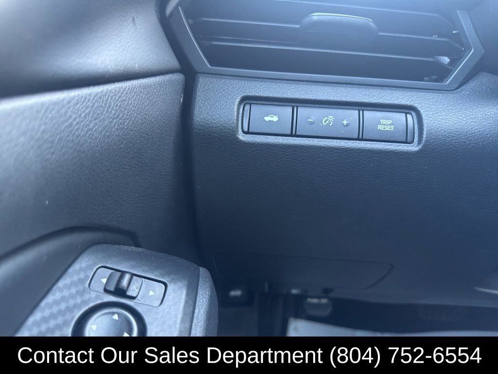 Used 2025 Nissan Altima 2.5 SV image 19