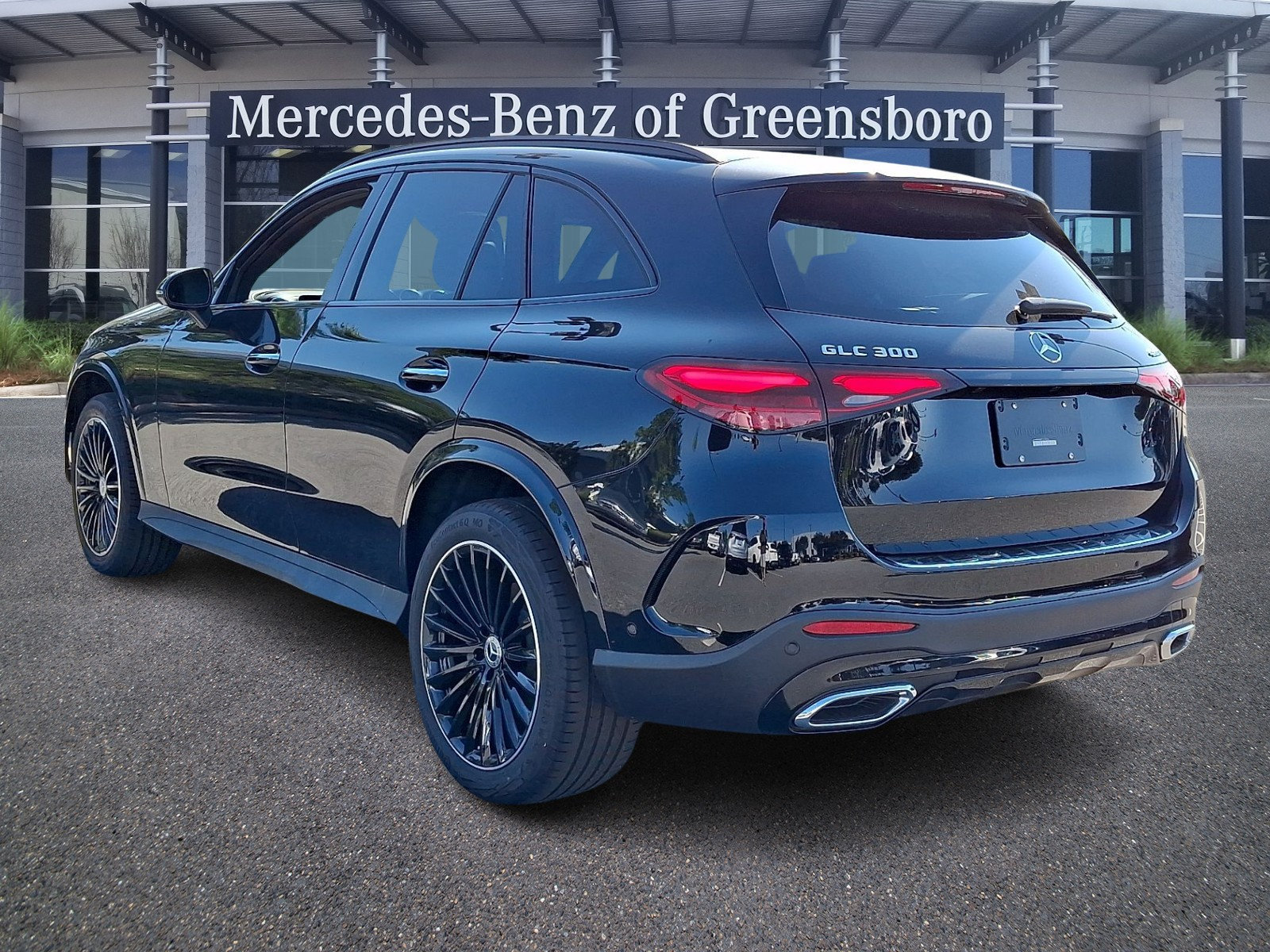 New 2026 Mercedes-Benz GLC 300 4MATIC image 3