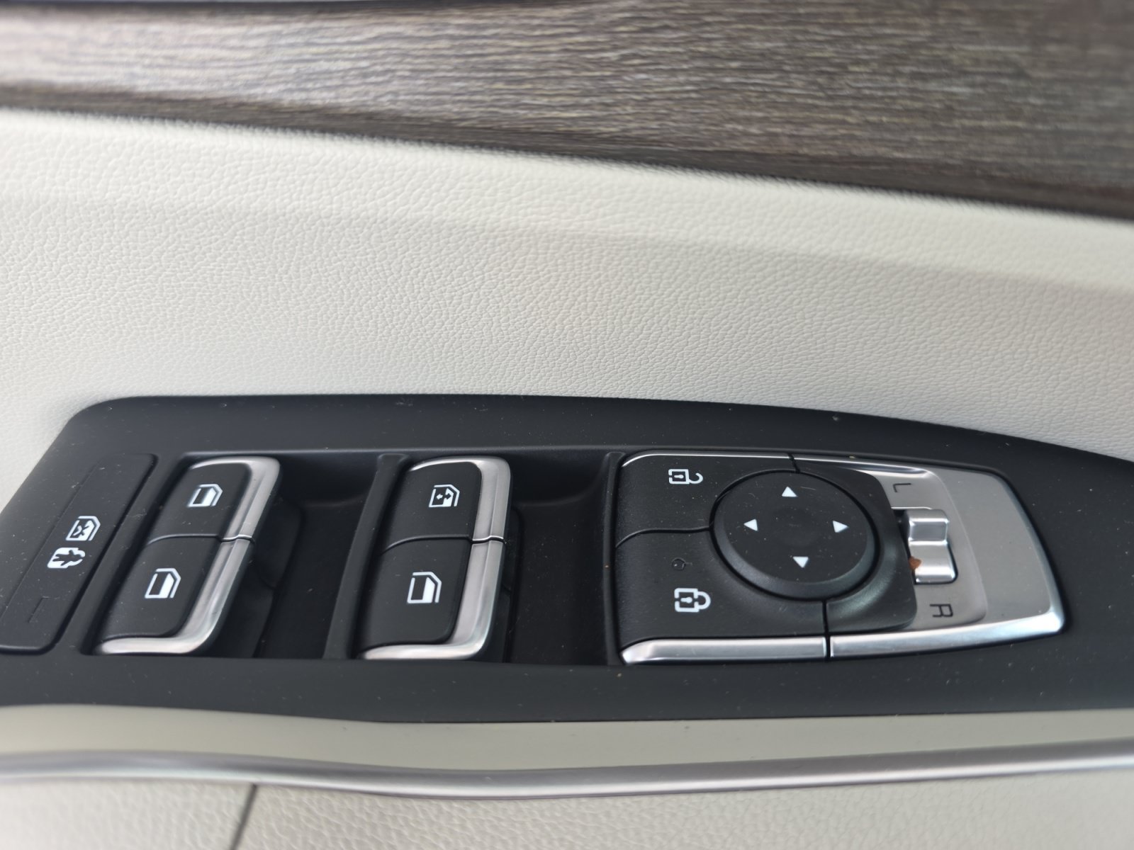 Certified 2022 Kia Sorento X-Line EX AWD/4WD image 27