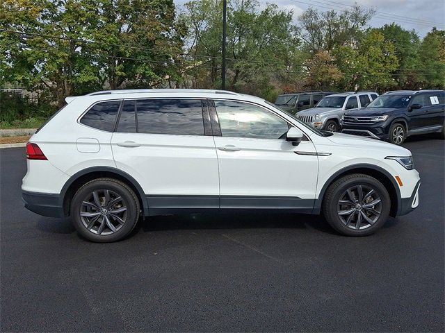 Used 2022 Volkswagen Tiguan SE image 11