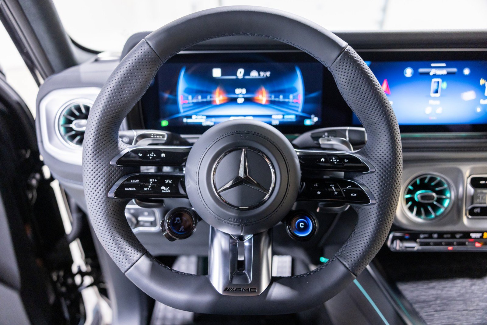 Used 2026 Mercedes-Benz G 63 AMG 4MATIC image 37
