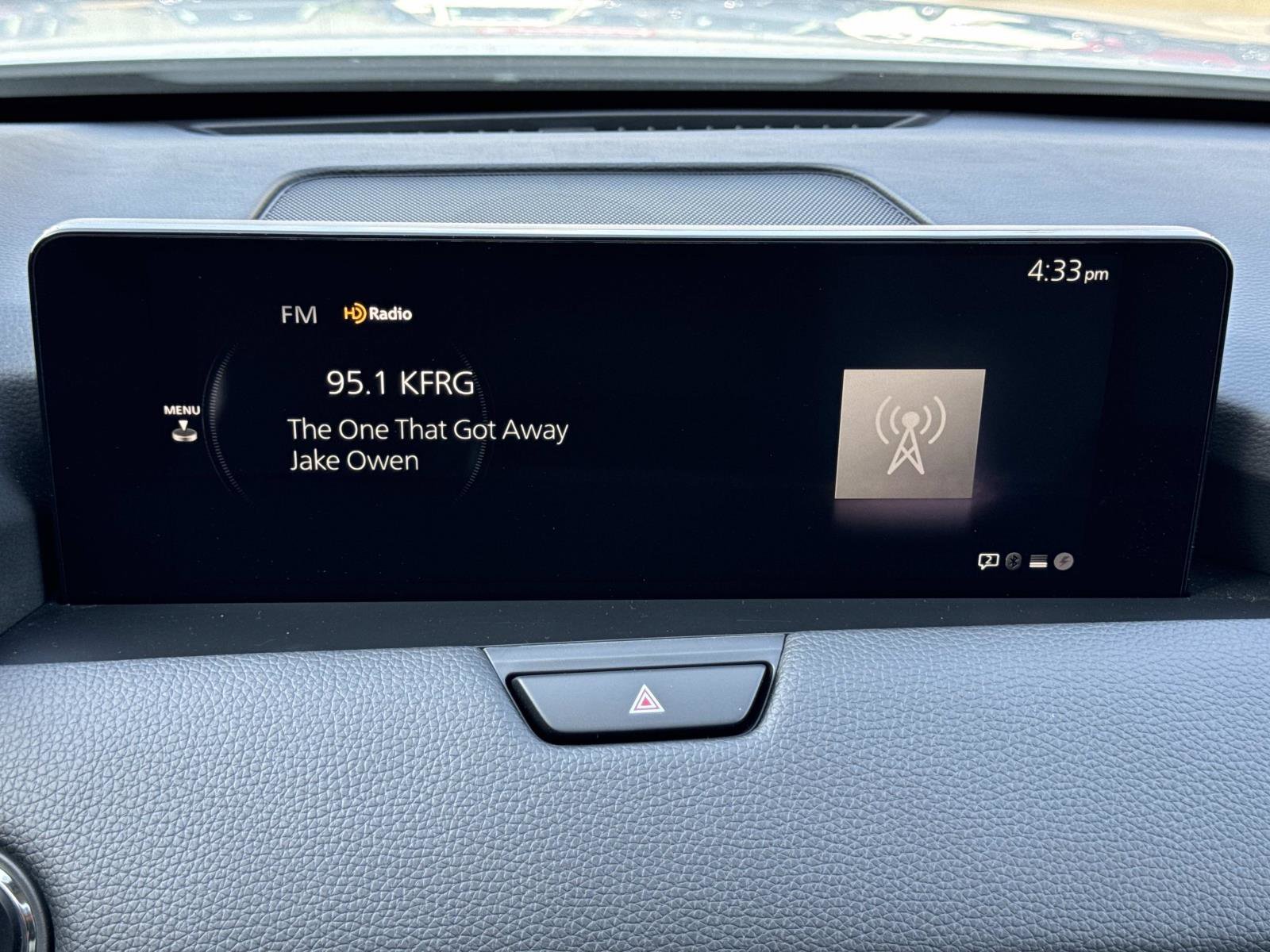 Used 2025 MAZDA CX-90 Plug-In Hybrid w/ Preferred image 24