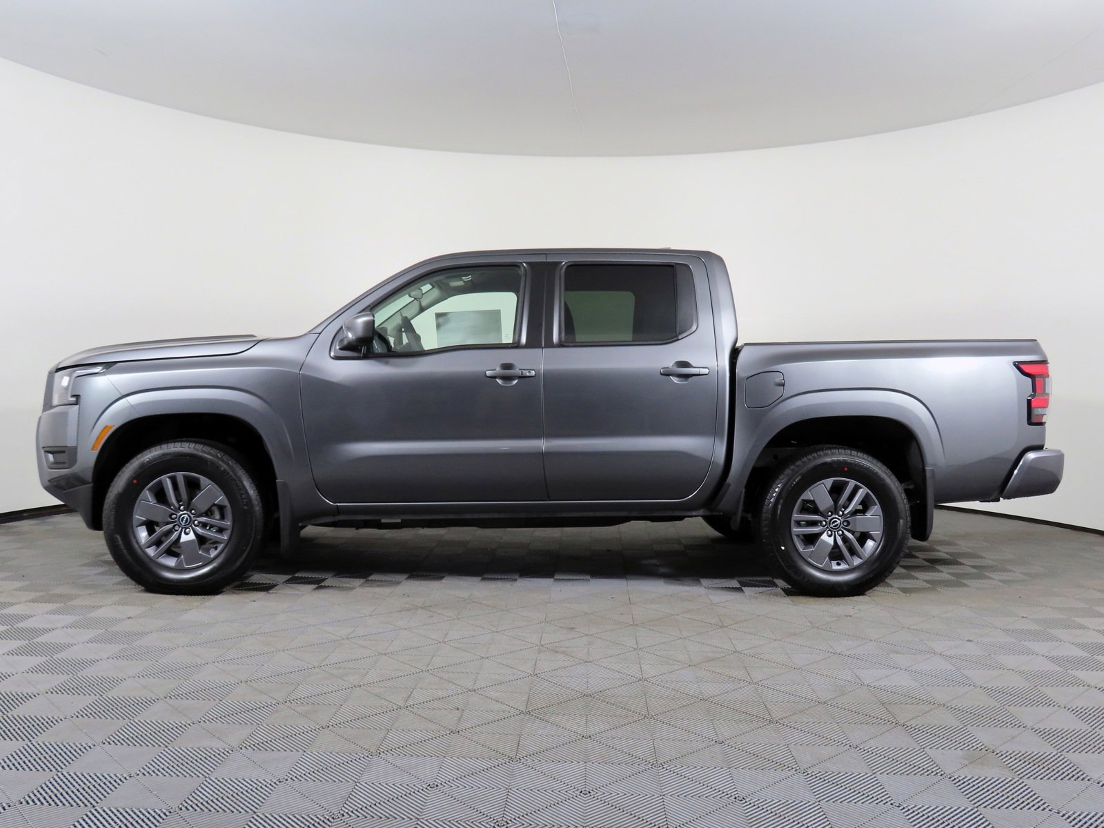 New 2026 Nissan Frontier SV w/ SV Convenience Package AWD/4WD image 15