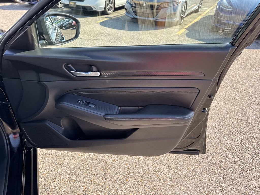 Used 2019 Nissan Altima 2.5 S image 14