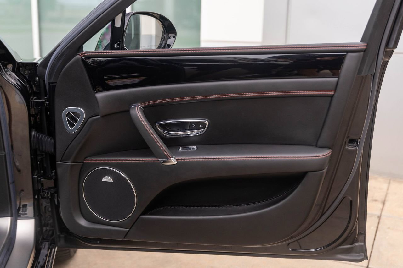 Used 2018 Bentley Flying Spur S V8 AWD/4WD image 51