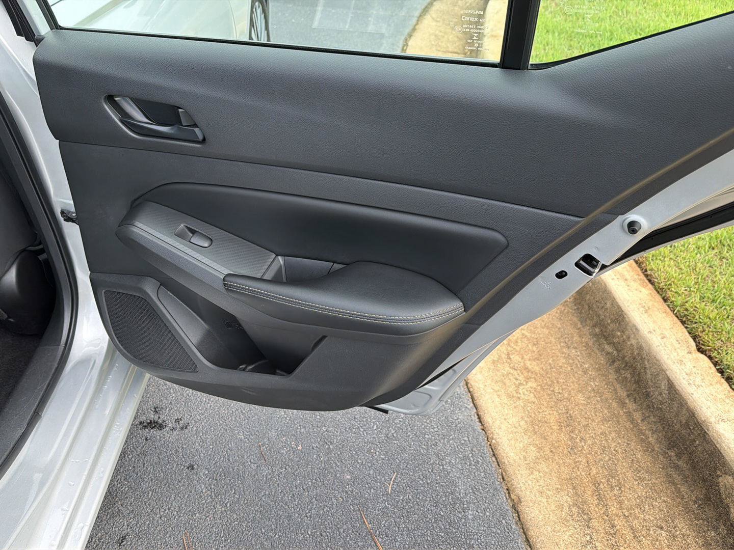 Used 2024 Nissan Altima 2.5 SV FWD image 15