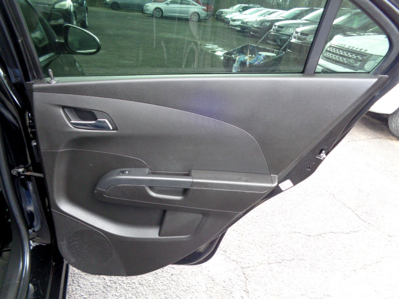 Used 2017 Chevrolet Sonic Premier image 27