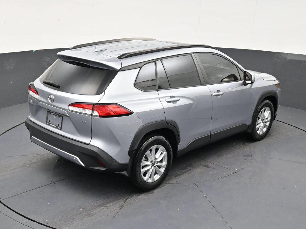 Used 2024 Toyota Corolla Cross LE w/ Moonroof Package FWD image 15