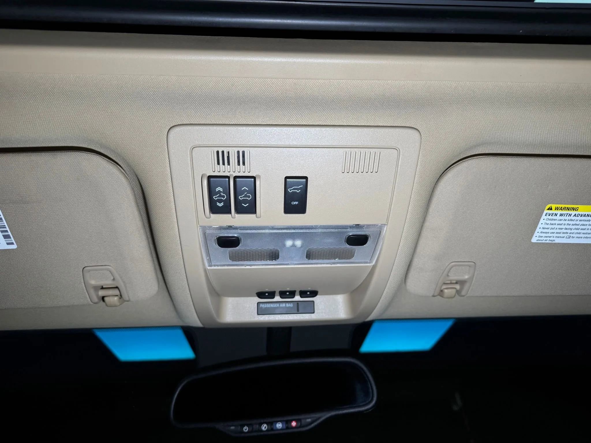 Used 2012 Chevrolet Suburban LTZ image 30