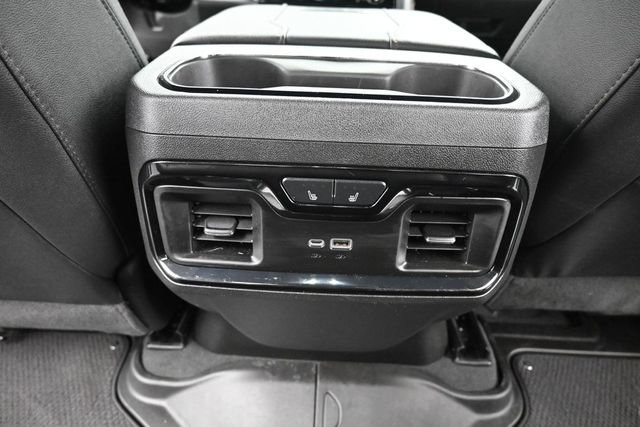 Used 2025 GMC Sierra 2500 AT4 AWD/4WD image 16
