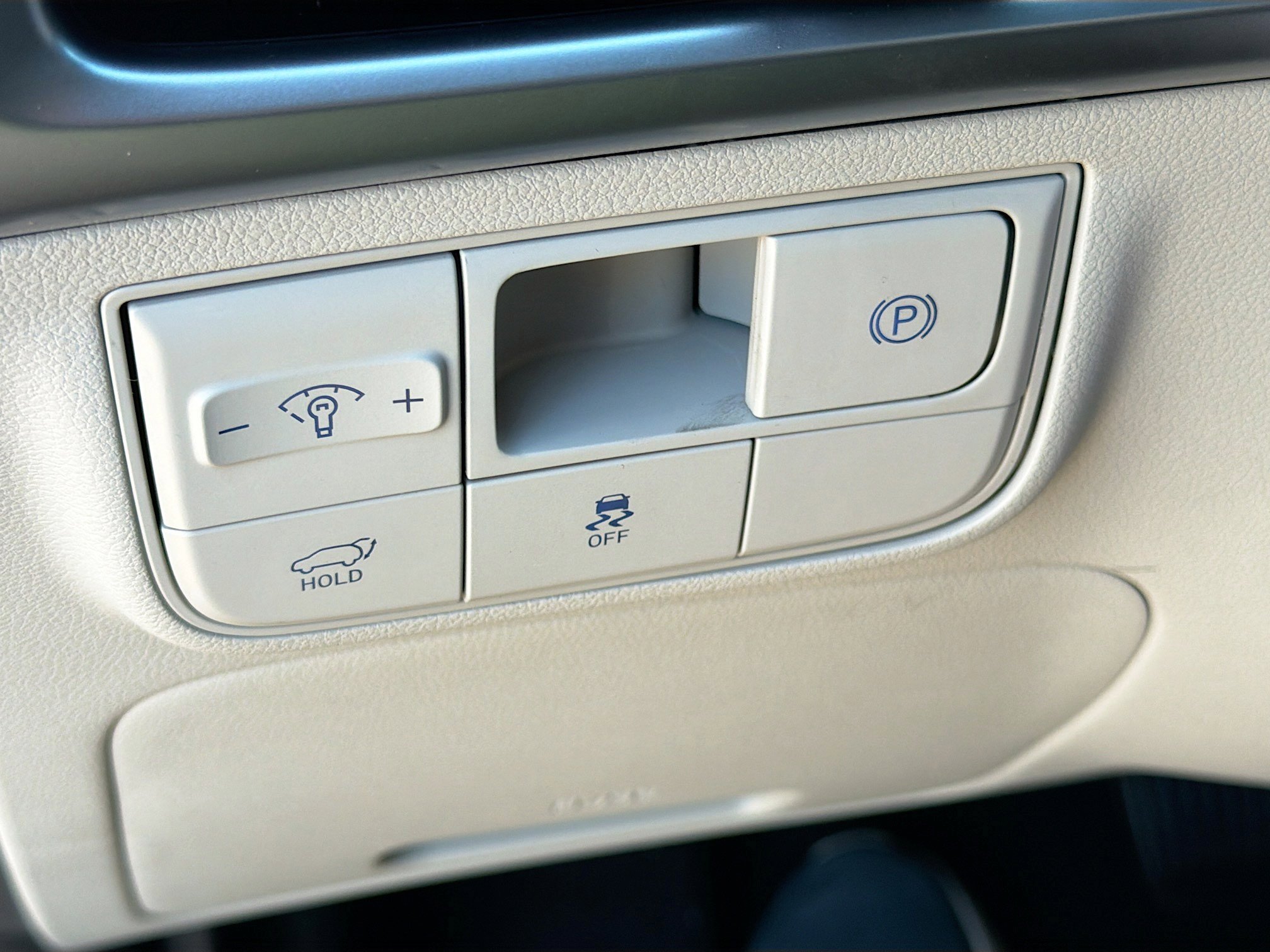 New 2026 Hyundai Tucson Limited image 35