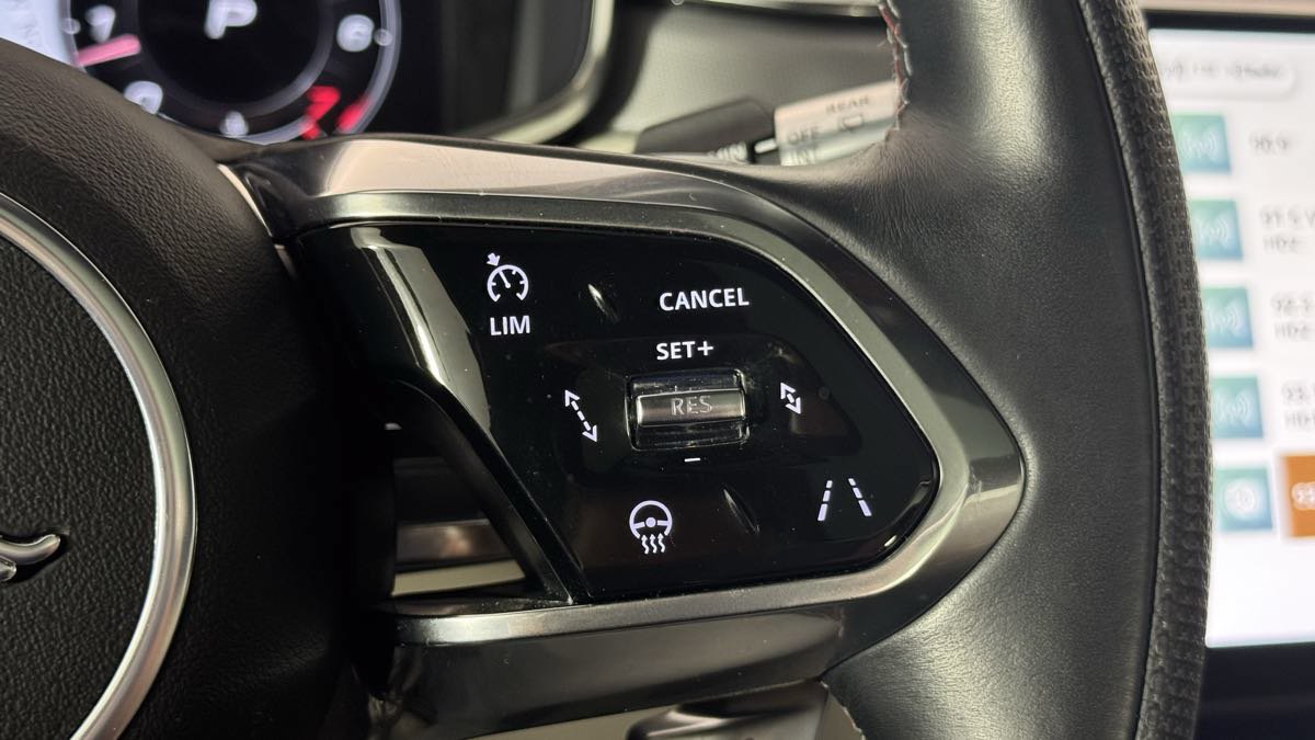 Used 2022 Jaguar F-PACE SVR AWD/4WD image 20