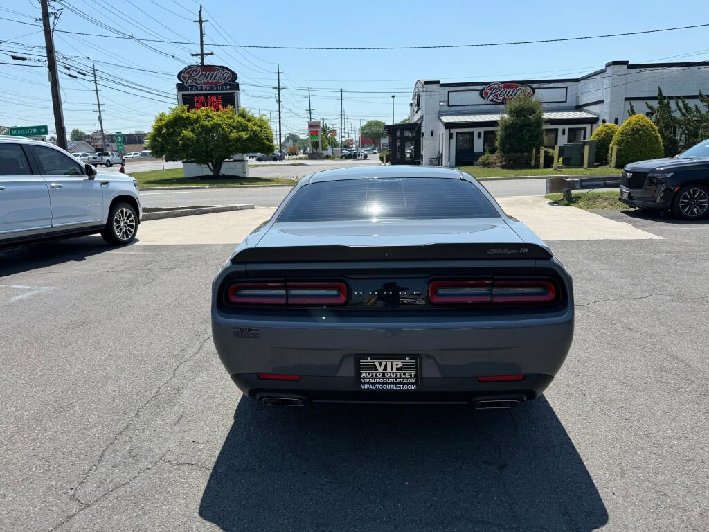 Used 2017 Dodge Challenger R/T w/ Quick Order Package 28P T/A RWD image 6