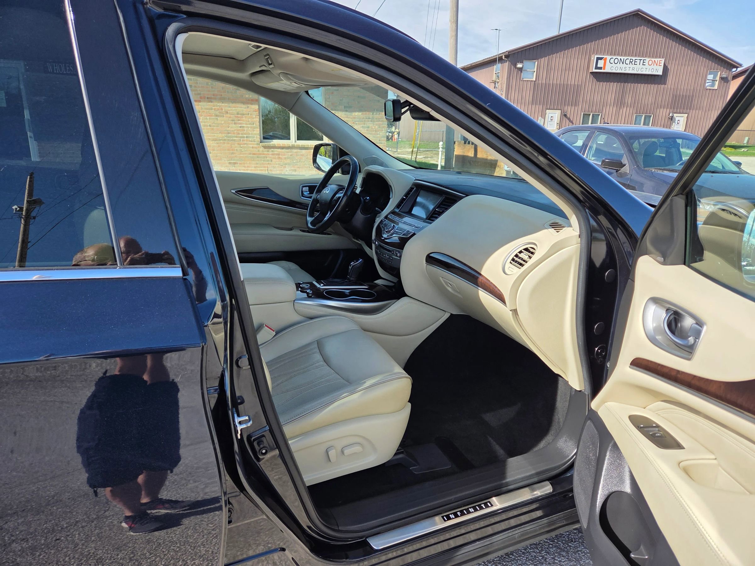 Used 2018 INFINITI QX60 Luxe w/ Deluxe Technology Package image 21