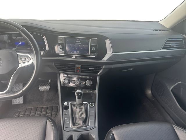 Used 2024 Volkswagen Jetta SE image 11