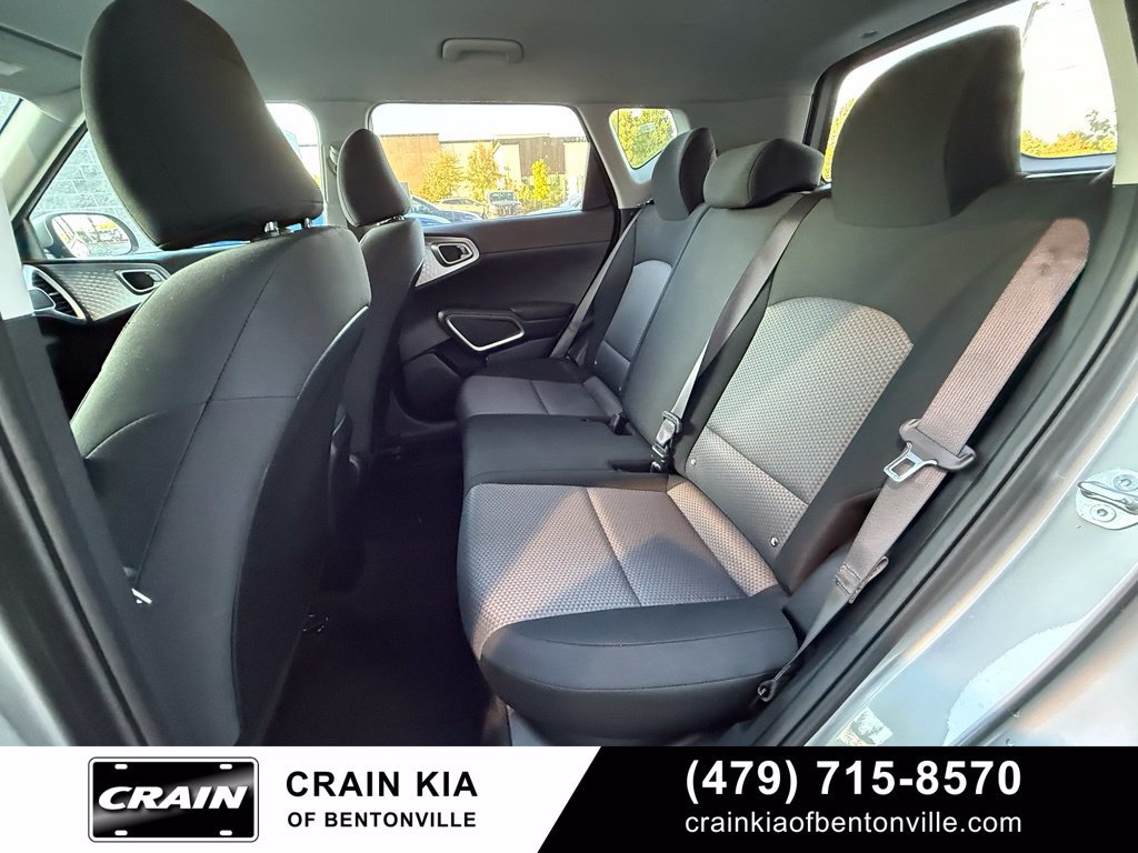 Certified 2025 Kia Soul LX w/ LX Technology Package FWD image 25