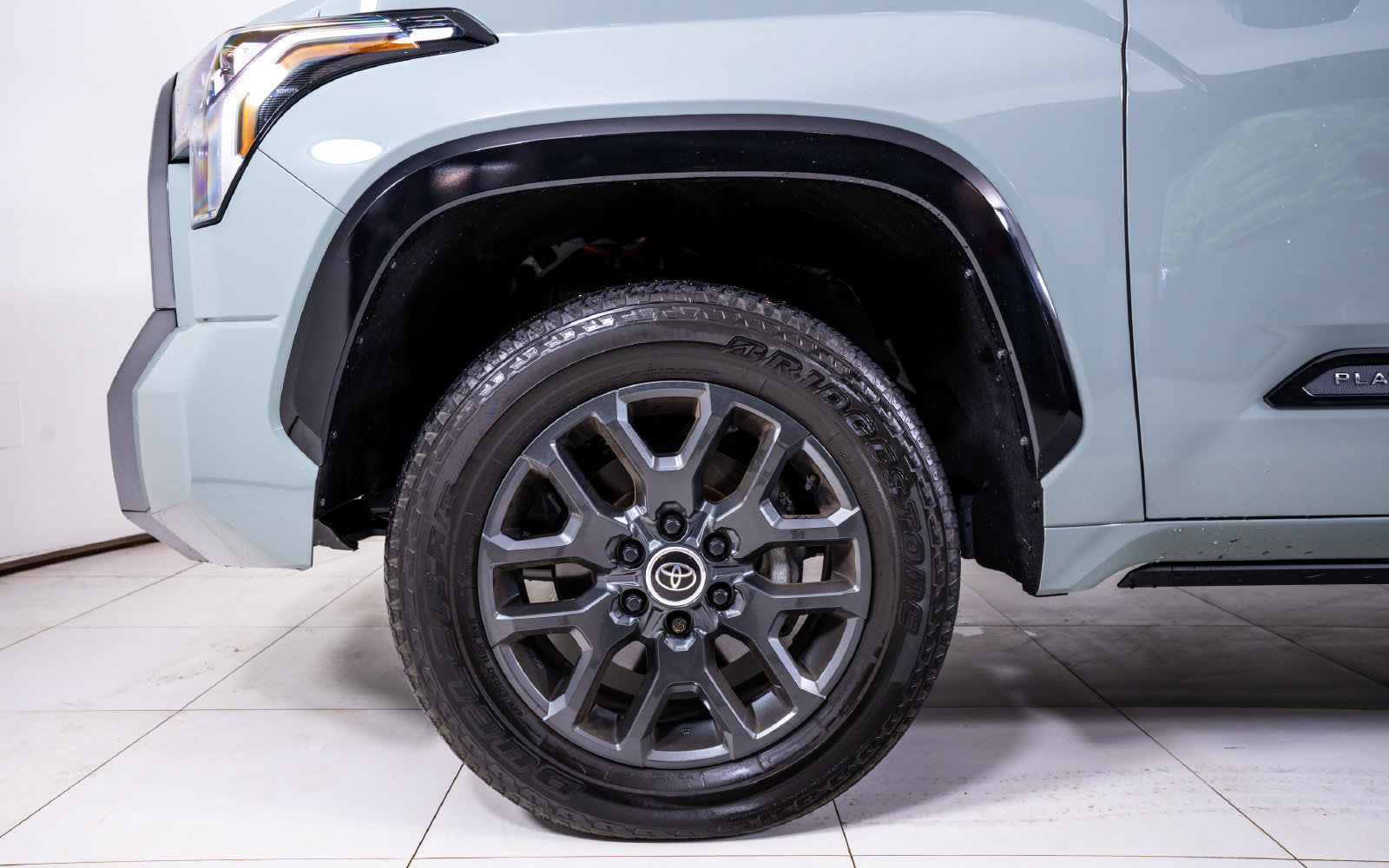 Used 2024 Toyota Tundra Platinum AWD/4WD image 9
