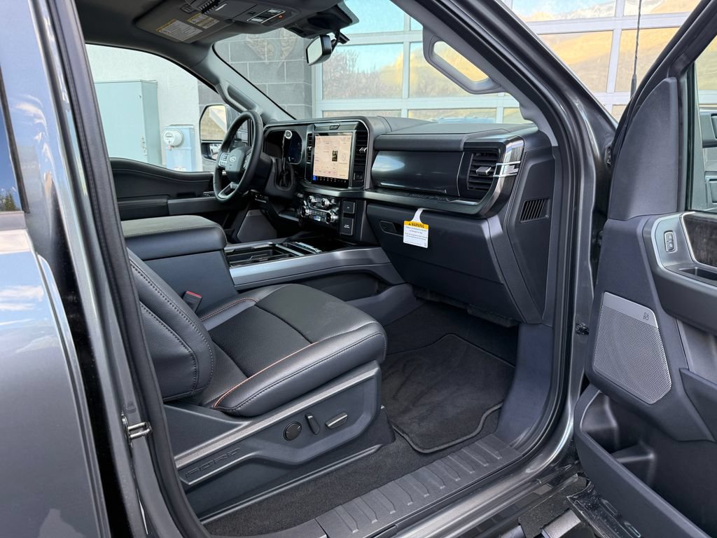 Used 2026 Ford F350 Lariat AWD/4WD image 23
