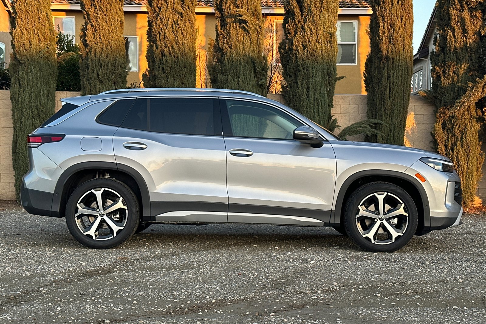 New 2026 Volkswagen Tiguan SE image 3