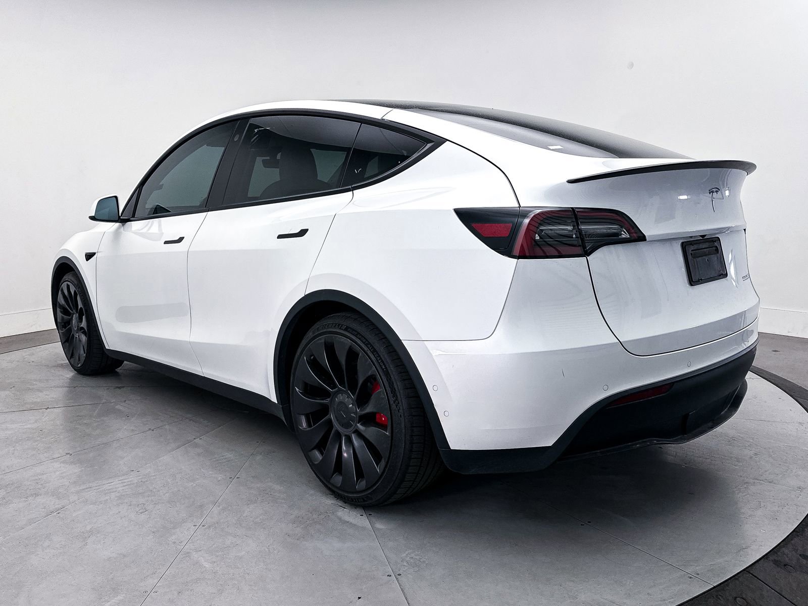 Used 2022 Tesla Model Y Performance AWD/4WD image 13