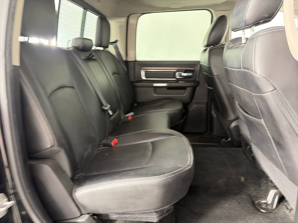 Used 2015 RAM 2500 Laramie w/ Black Appearance Group AWD/4WD image 29
