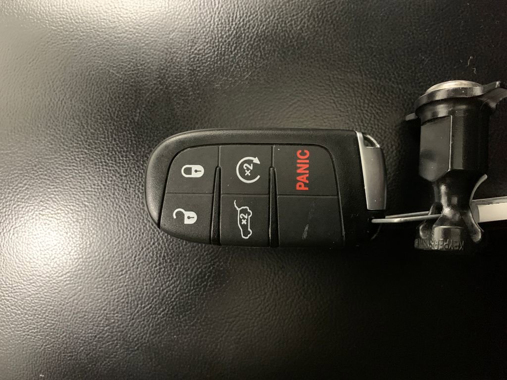 Used 2014 Jeep Grand Cherokee Limited image 33