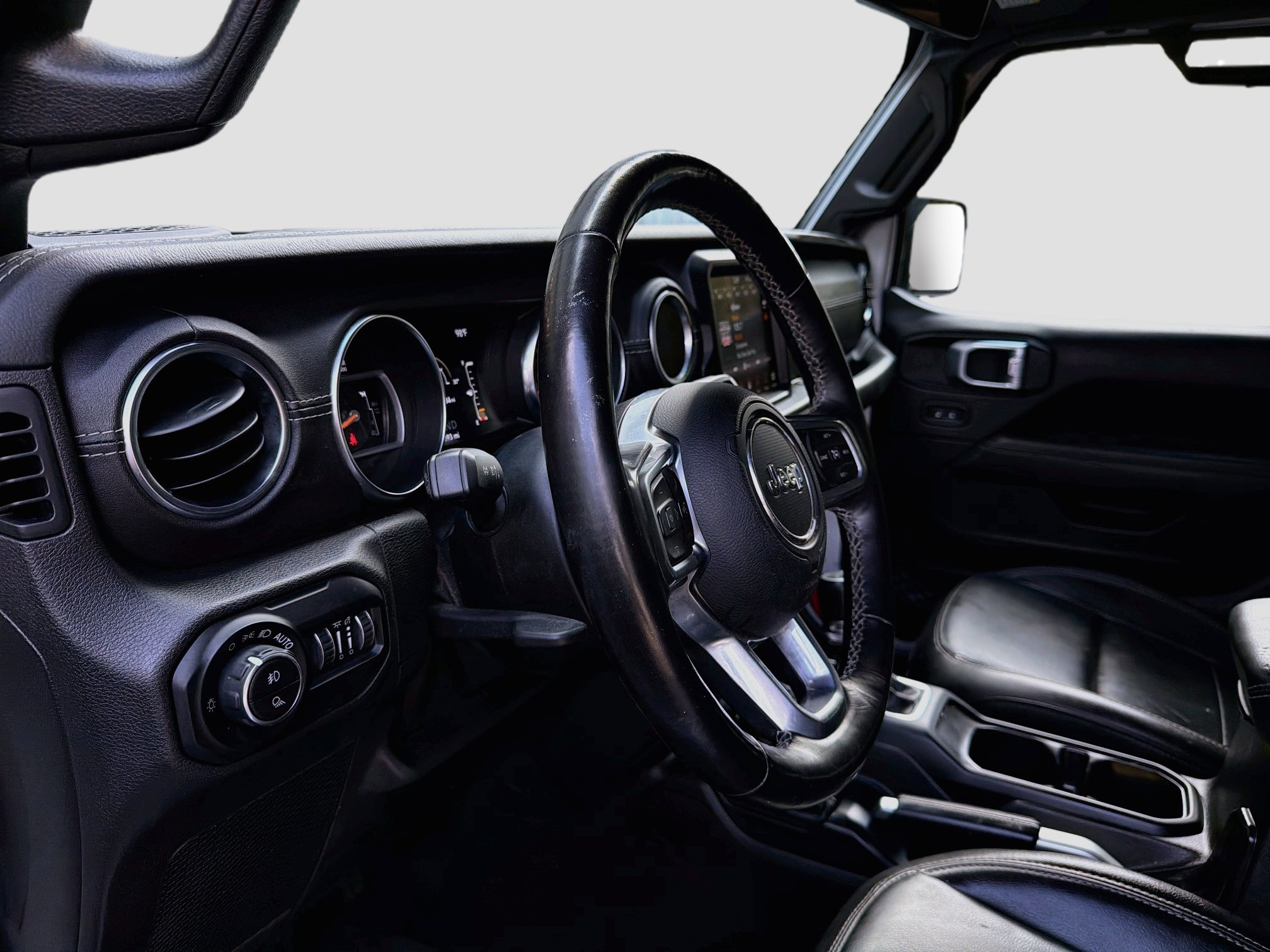 Used 2021 Jeep Gladiator Overland AWD/4WD image 7