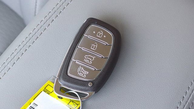 Used 2020 Hyundai Tucson SEL w/ Cargo Package image 34