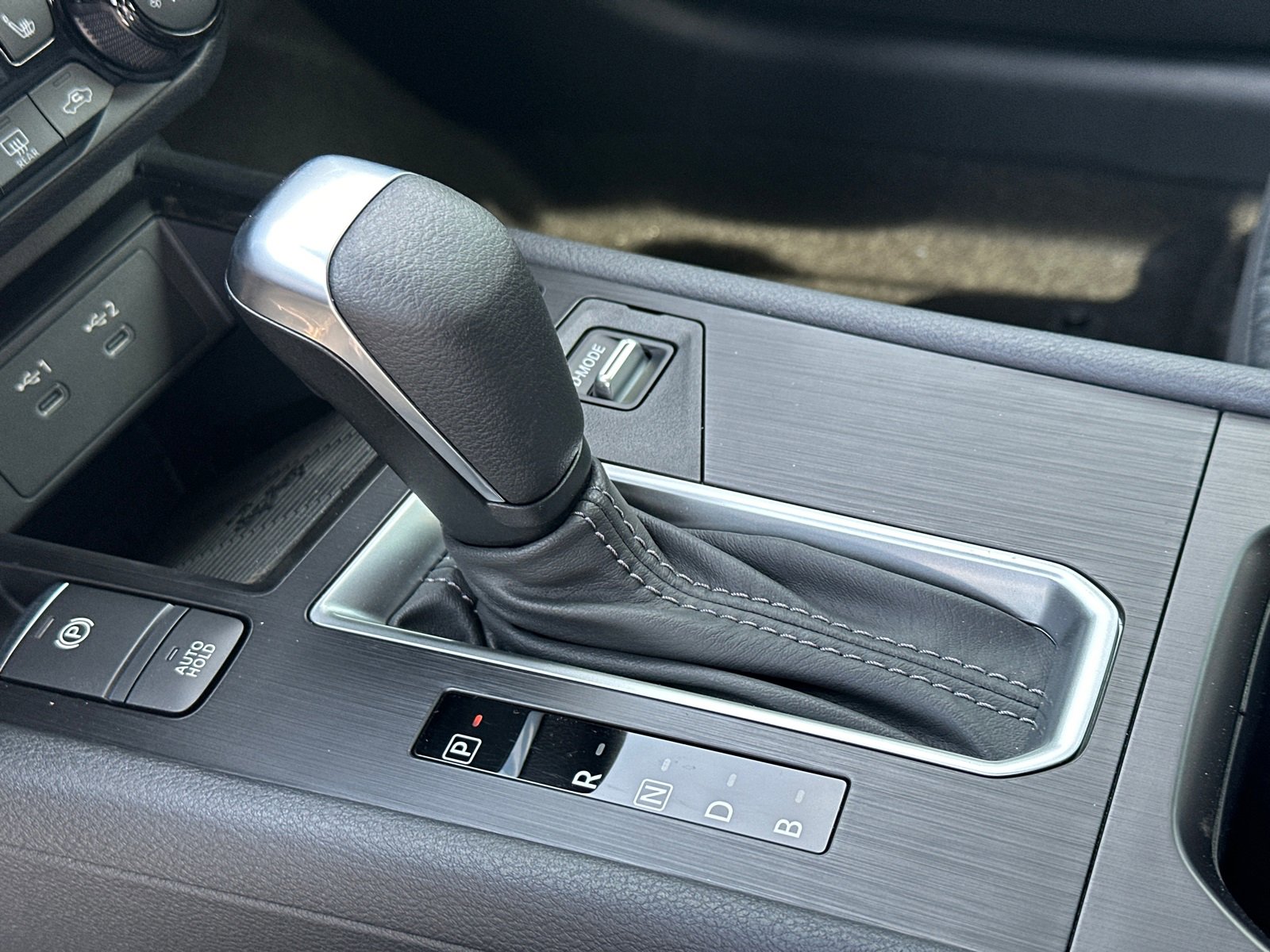 New 2026 Nissan Kicks SV w/ SV Premium Package image 31