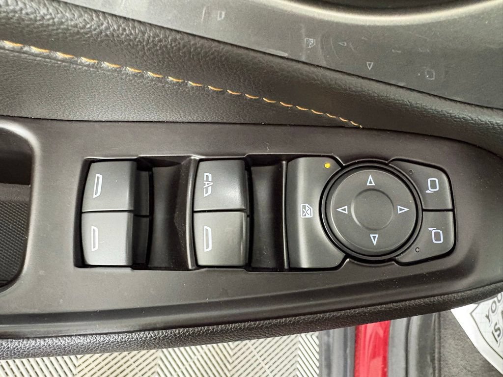 Used 2020 Chevrolet Traverse LT w/ LPO, Floor Liner Package AWD/4WD image 16