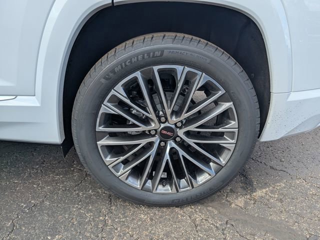 New 2026 GMC Terrain Denali w/ LPO, Black Badging Package AWD/4WD image 23