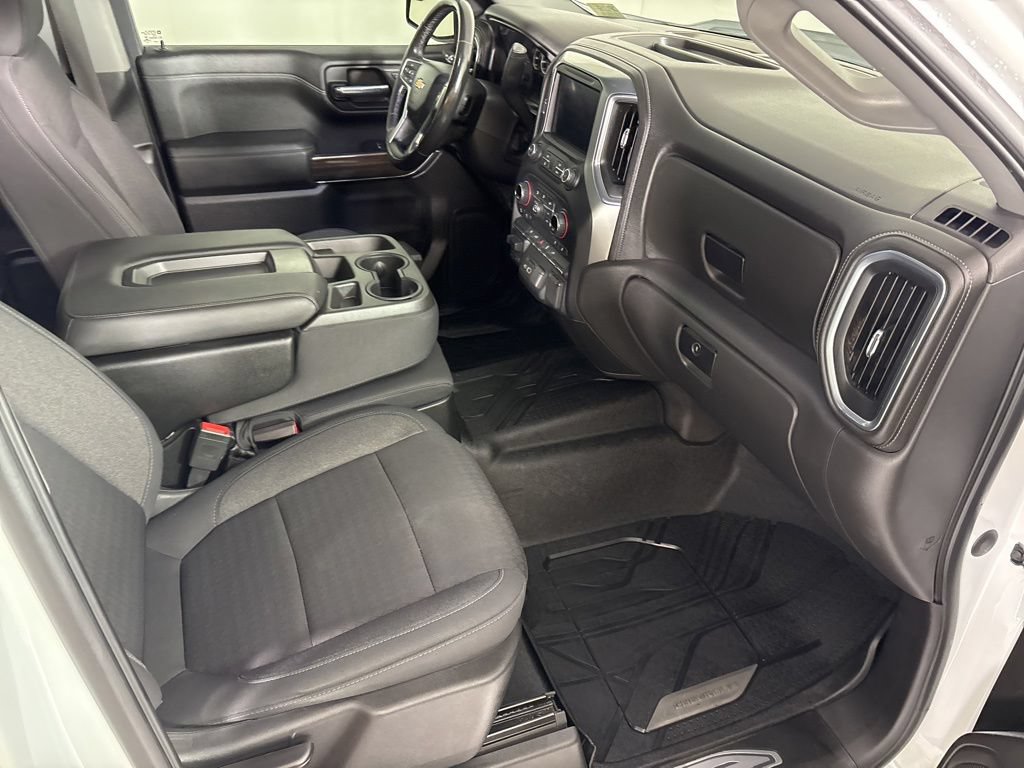 Used 2021 Chevrolet Silverado 1500 LT w/ Convenience Package II RWD image 16