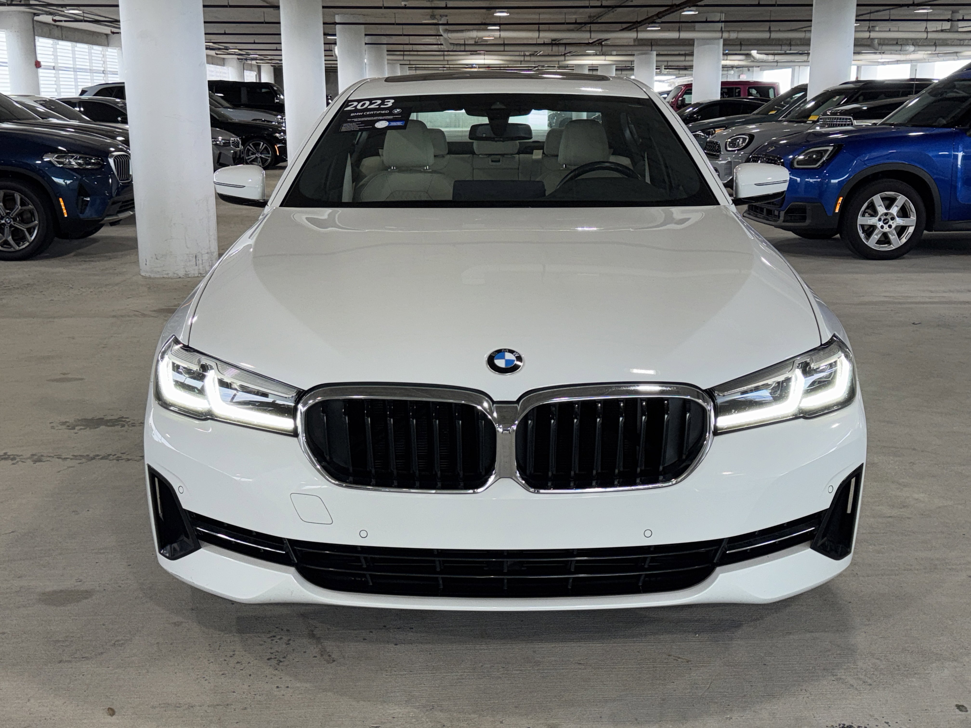 Used 2023 BMW 540i w/ Convenience Package RWD image 3