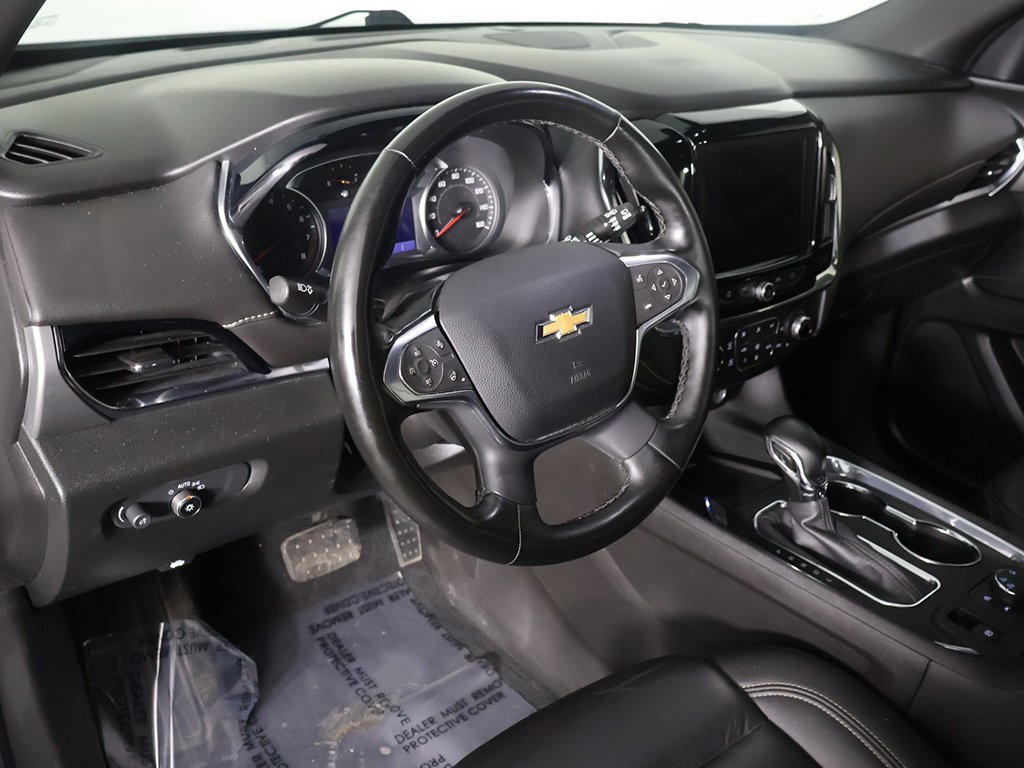 Used 2023 Chevrolet Traverse LT image 25