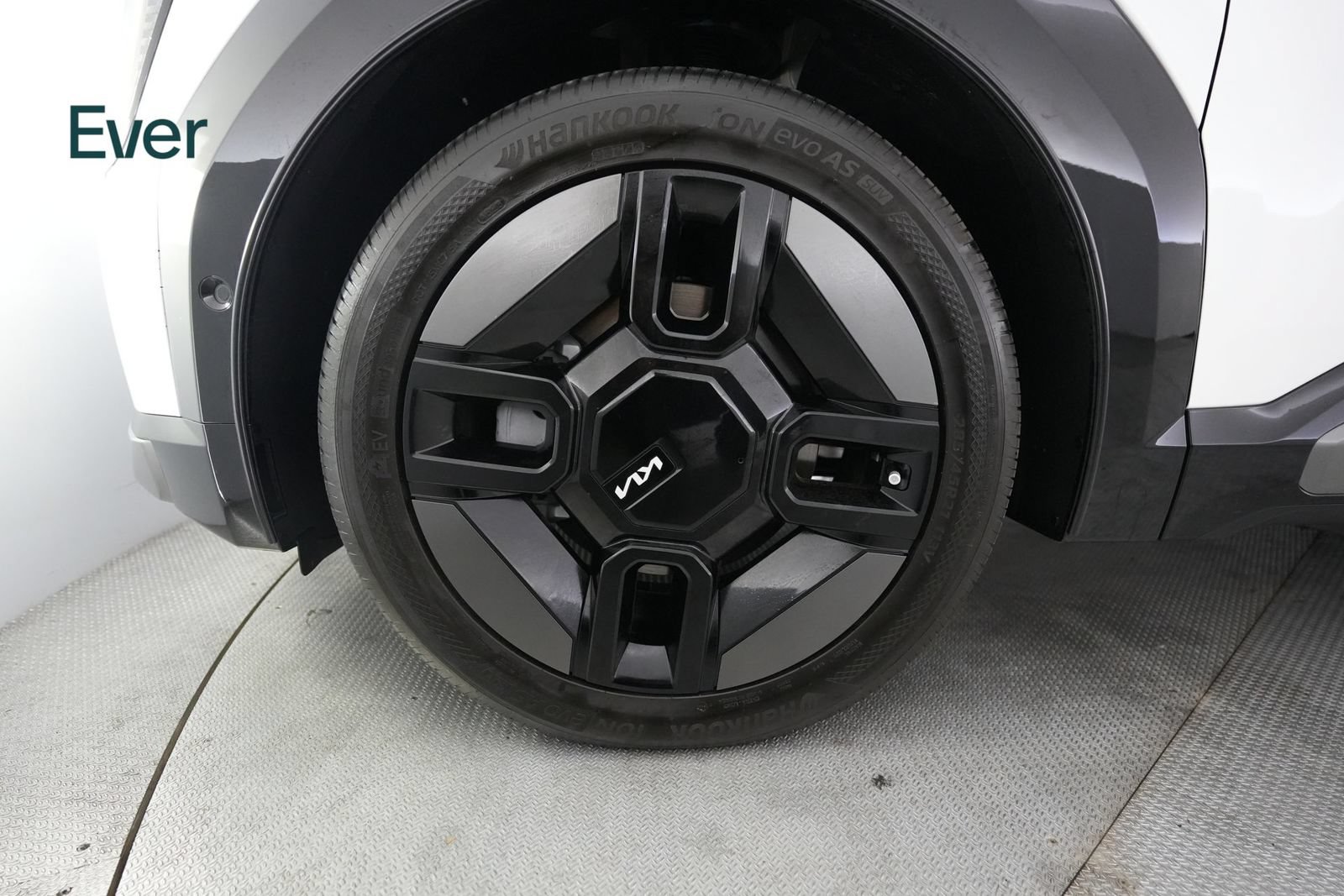 Used 2024 Kia EV9 GT-Line AWD/4WD image 19